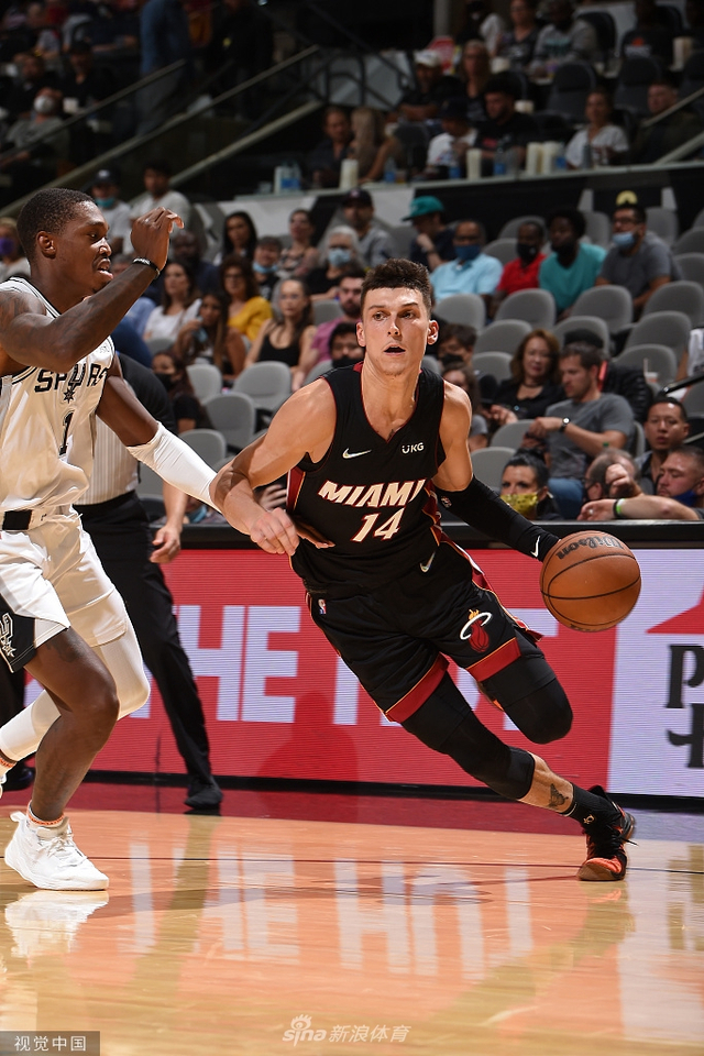 手都强调 手都强调